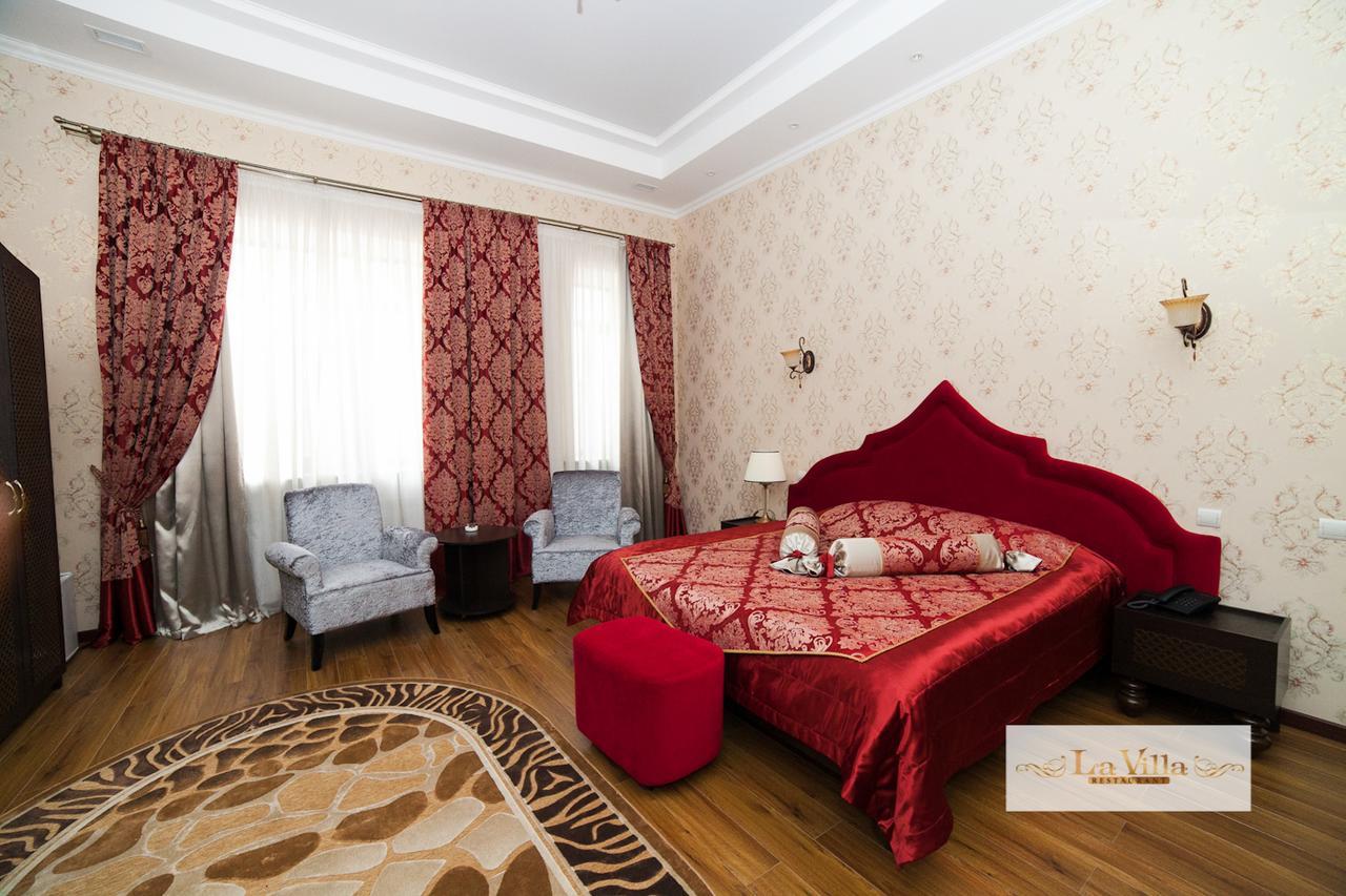 Park Hotel Karagandy Extérieur photo