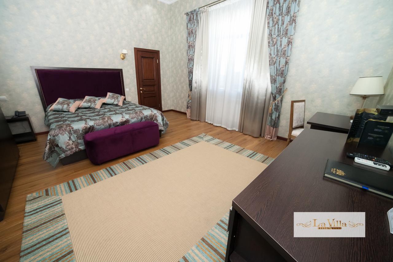 Park Hotel Karagandy Extérieur photo