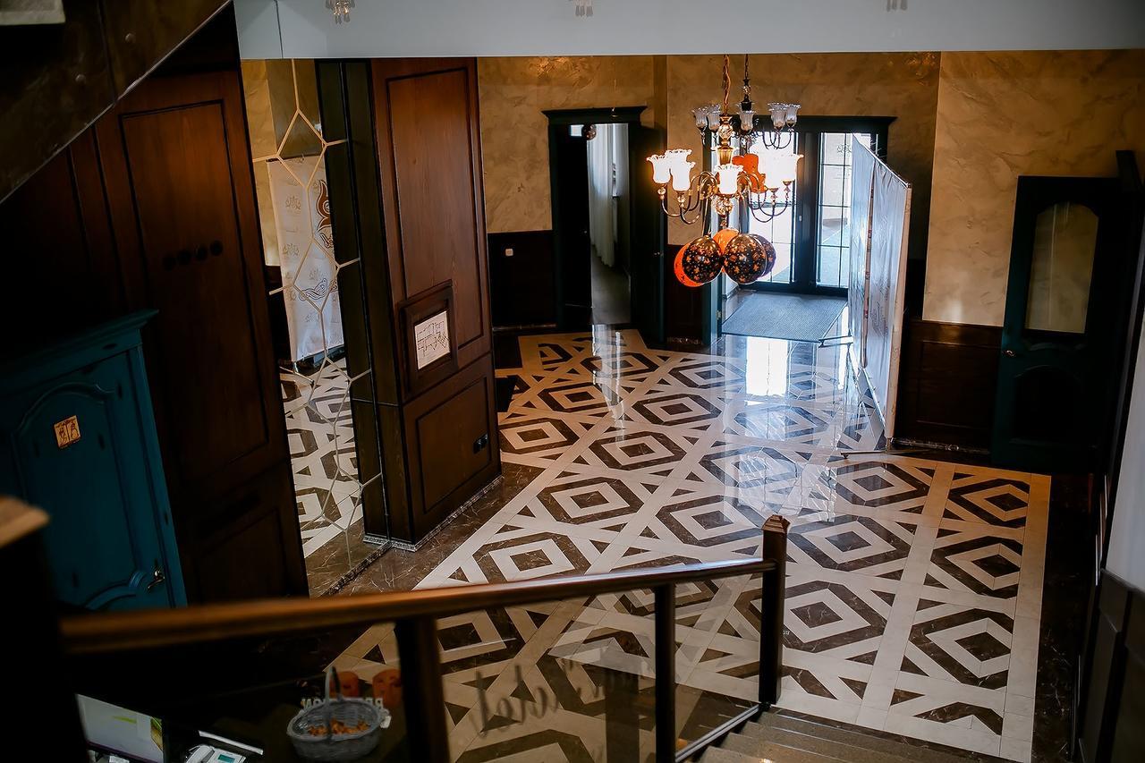 Park Hotel Karagandy Extérieur photo