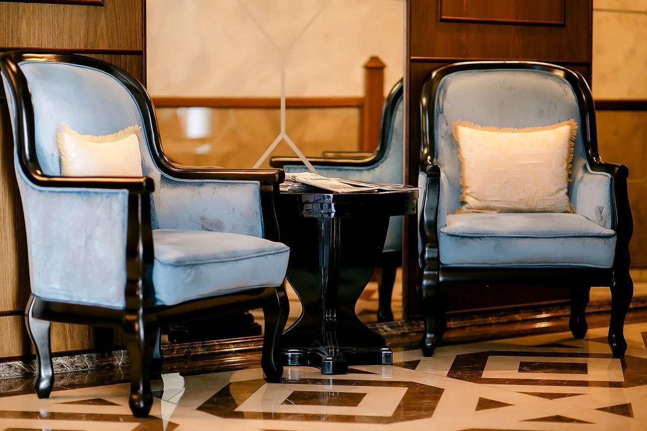 Park Hotel Karagandy Extérieur photo